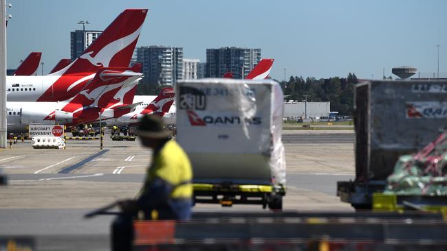 Former Premier Jeff Kennett said once the health advice allowed restrictions to be removed Mr Andrews should act fast ‘to start the rebuilding our village’. Picture: AAP