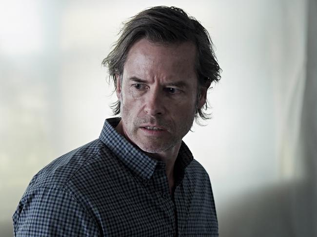 Guy Pearce in Jack Irish.