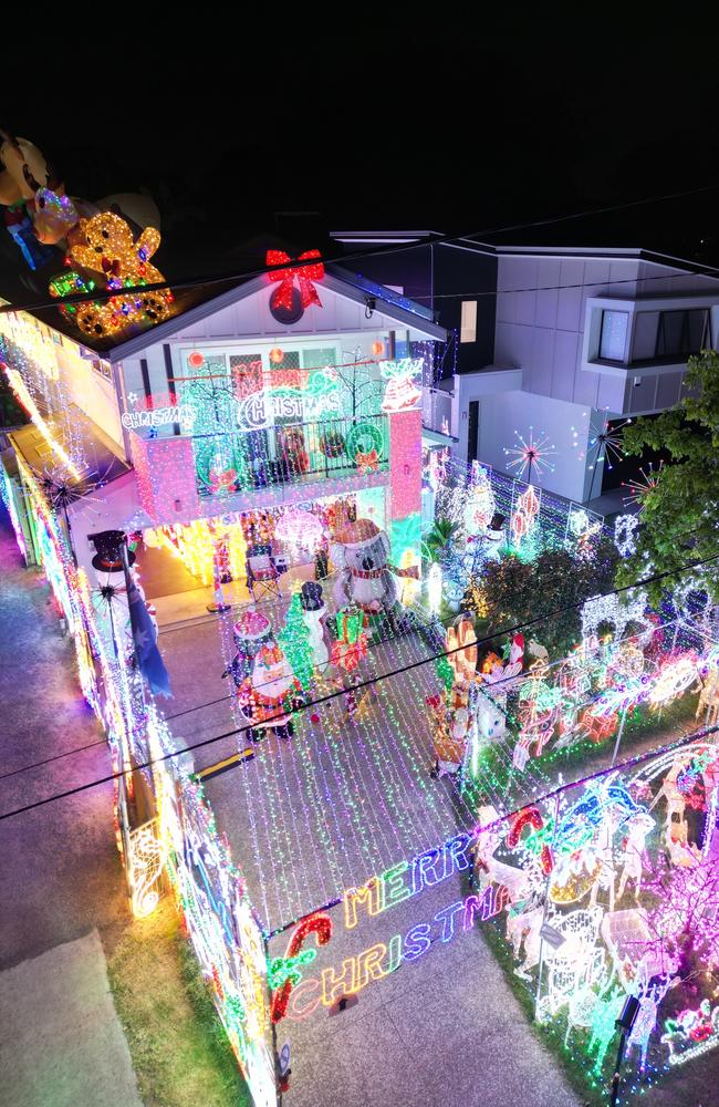 Cooper Plains family fury over council Christmas lights stoush The