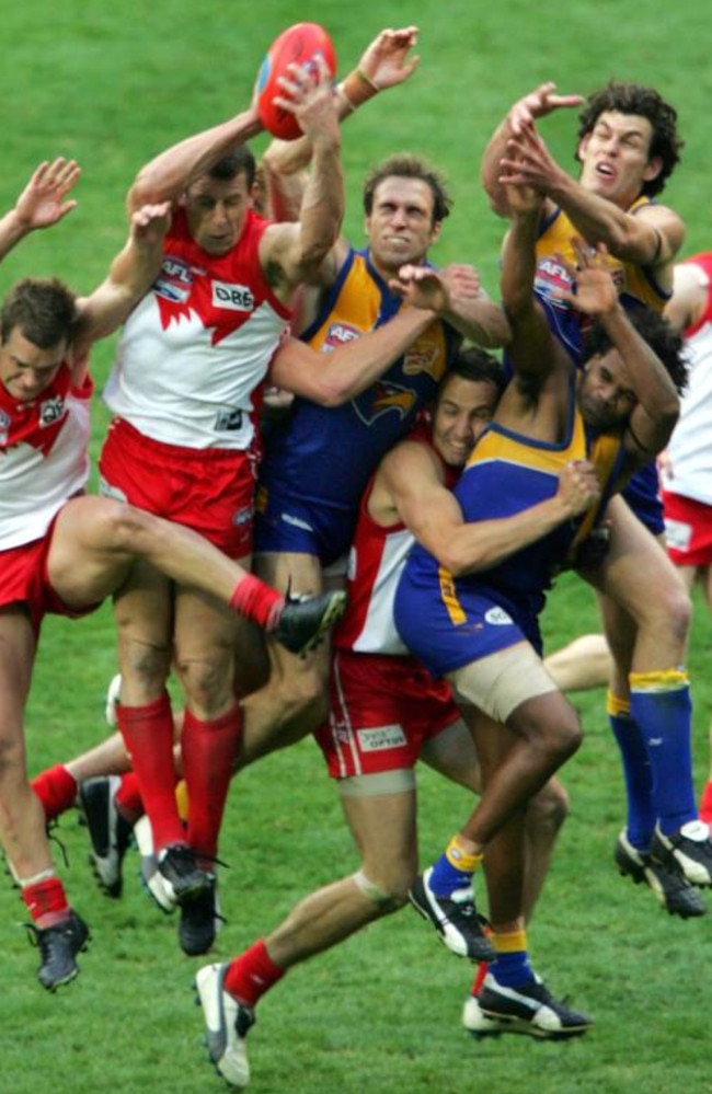 Leo Barry, you star! His 2005 grand final mark was forever etched in footy folklore.