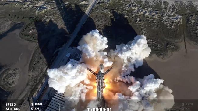 In this screen grab taken from the SpaceX broadcast the SpaceX Starship lifts off from Starbase near Boca Chica, Texas, on January 16, 2025, for the Starship Flight 7 test. After Jeff Bezos's Blue Origin nailed its first-ever orbital flight, Elon Musk's SpaceX seized back the spotlight on January 16 with the latest launch of Starship, the gargantuan next-generation rocket that could one day ferry humans to Mars. A taller, improved version of the biggest and most powerful launch vehicle ever built blasted off from the company's Starbase in Boca Chica, Texas, at 4:37 pm (2237 GMT) for its seventh orbital test. (Photo by SPACEX / AFP) / RESTRICTED TO EDITORIAL USE - MANDATORY CREDIT "AFP PHOTO /  SPACEX / HANDOUT" - NO MARKETING NO ADVERTISING CAMPAIGNS - DISTRIBUTED AS A SERVICE TO CLIENTS