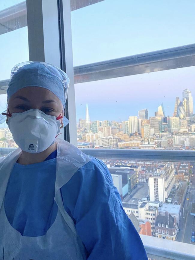 London-based Australian ICU nurse Kathryn Lennon has urged Australians to take up the offer of COVID vaccination. Picture: https://www.instagram.com/_kathrynlennon/