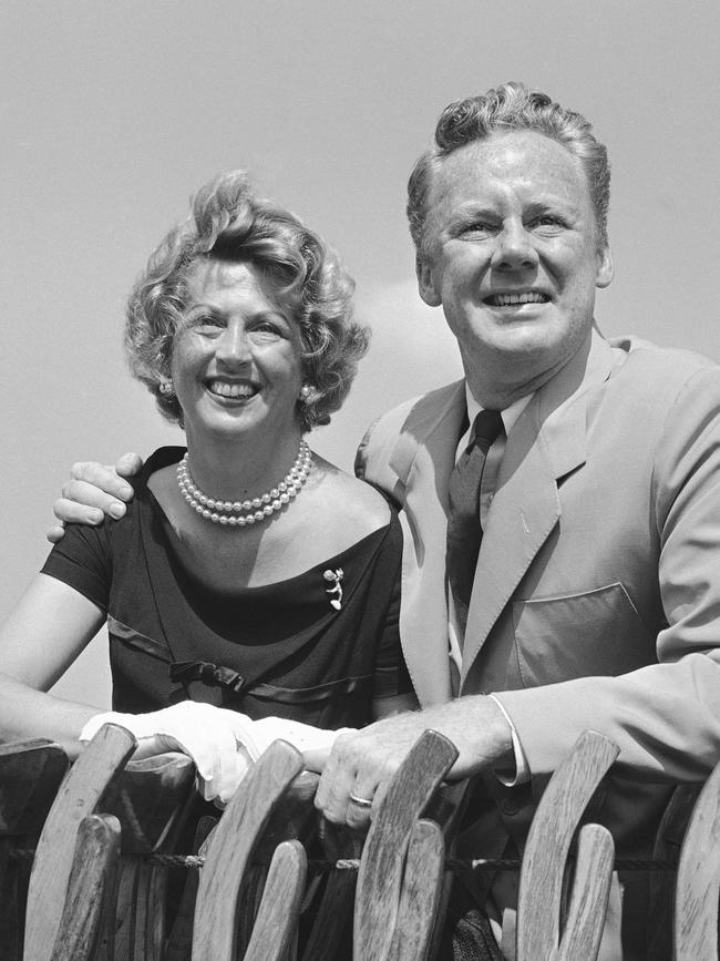 Actor Van Johnson (right) and his wife, Eve Lynn Abbott, on board Queen Elizabeth.