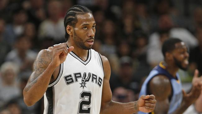 Could Kawhi Leonard miss the rest of the season?