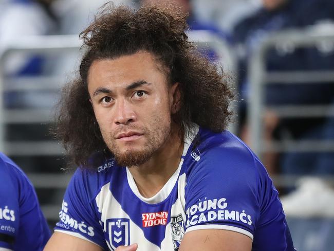 SYDNEY, AUSTRALIA - MAY 12:  Josh Reynolds and Raymond Faitala-Mariner of the Bulldogs look on from the bench during the round 11 NRL match between Canterbury Bulldogs and New Zealand Warriors at Accor Stadium on May 12, 2023 in Sydney, Australia. (Photo by Brendon Thorne/Getty Images)