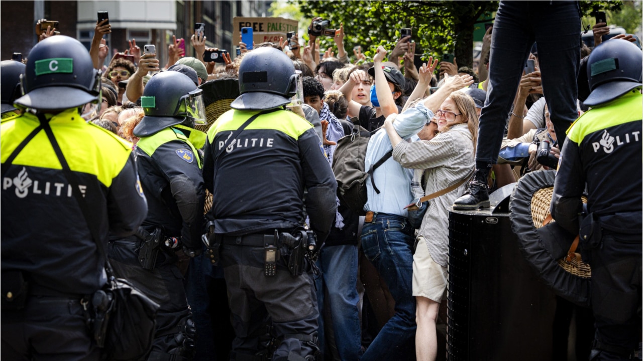 Wild scenes as Dutch police clash with anti-Israel protesters