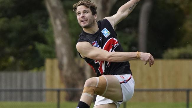 Liam O'Donnell and the Frankston Dolphins are flying. Picture: Valeriu Campan