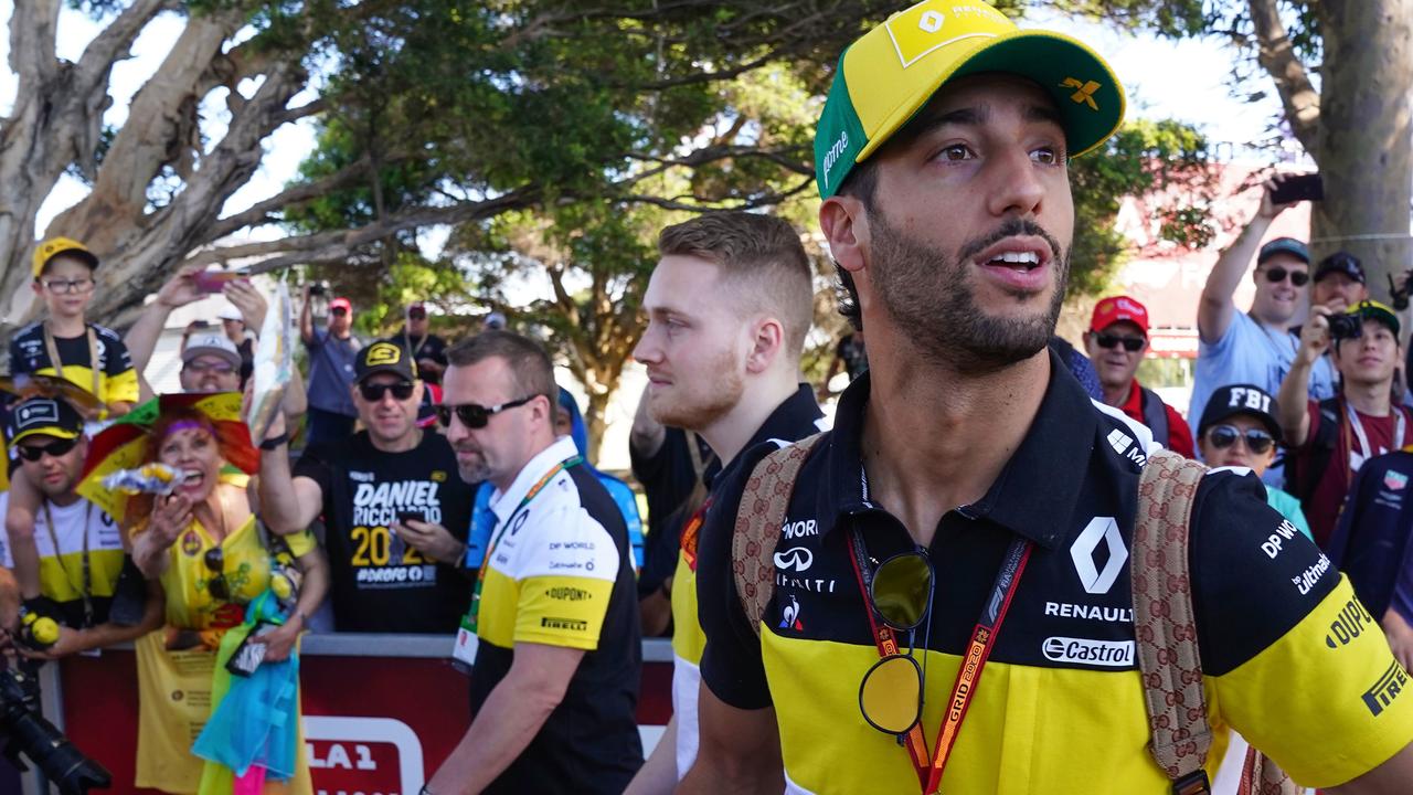 Daniel Ricciardo fancies a longer stay in Melbourne. (AAP Image/Scott Barbour)