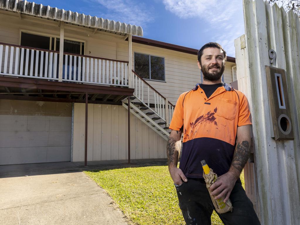 Alexander Hughes (29) at his rental property on Corella Street, Rocklea. He says it has been ‘Ë&#156;eerily quiet’ since the February floods. Picture : Matthew Poon.