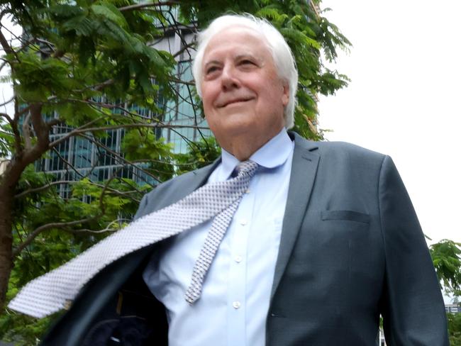 Clive Palmer, gives a press conference about his latest court win related to people sacked from the the police and ambulance services for vaccine related issues, Brisbane City, on Tuesday 27th February - Photo Steve Pohlner