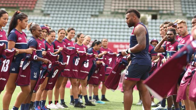 Samu Kerevi led the jersey presentation with the Queensland women’s team on Friday. Picture: Getty Images