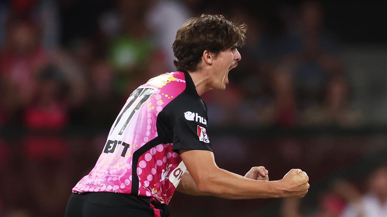 BBL leading wicket taker Sean Abbott enjoys another scalp.