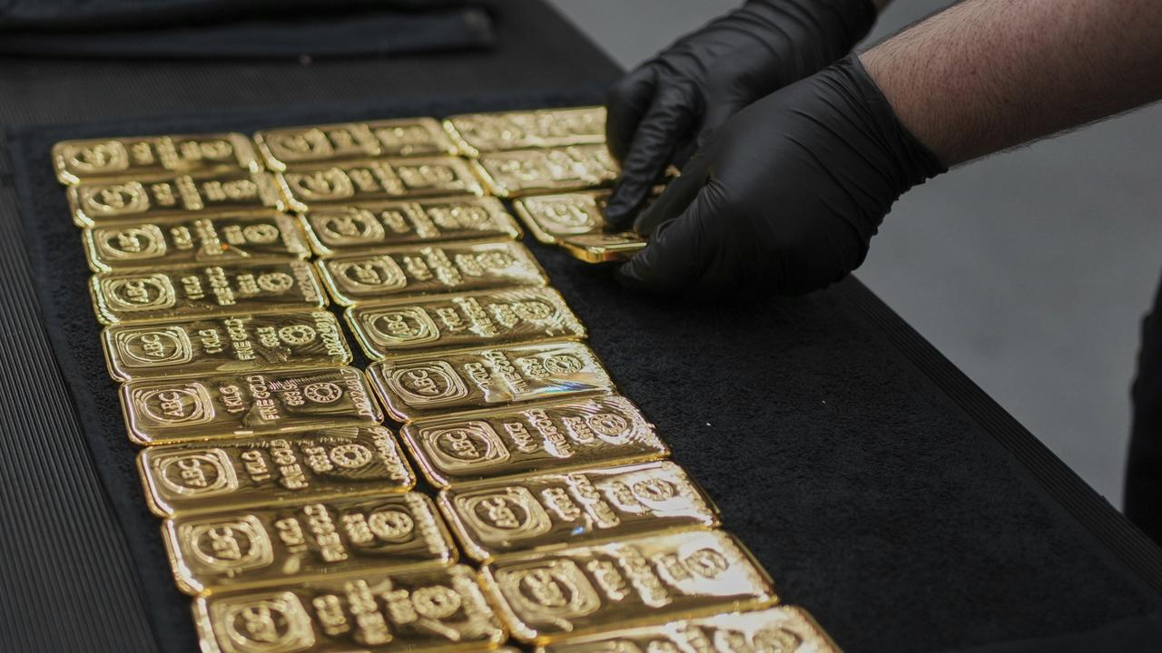 Do gold investors face a reversal of fortune?