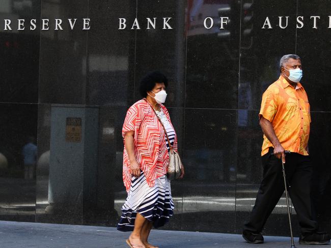 SYDNEY, AUSTRALIA - NewsWire Photos, FEBRUARY 01 2022: Members of the public are seen walking past the Reserve Bank of Australia in Sydney, as interest rates are expected to change today. Picture Gaye Gerard / NCA Newswire.