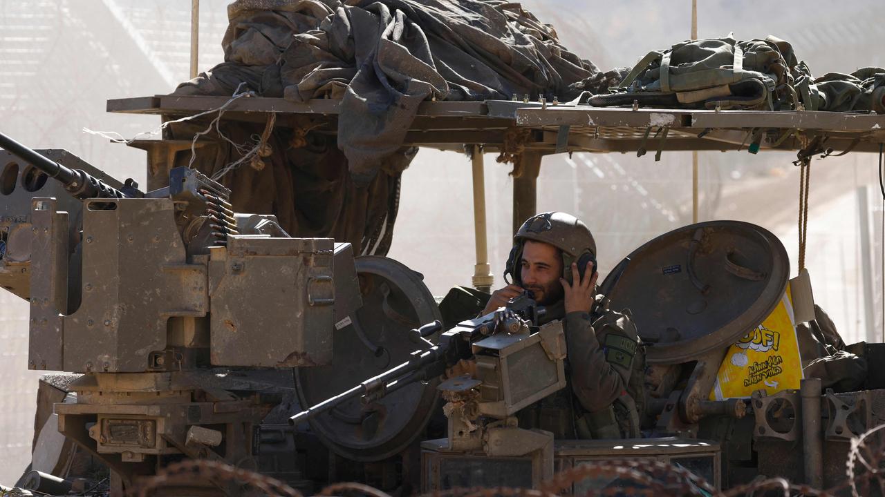 Israel shells Syria after missile strikes from Damascus