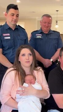 Off duty paramedic's "intense" response to home birth