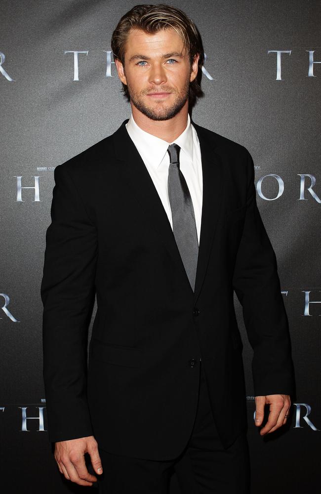 Chris Hemsworth)