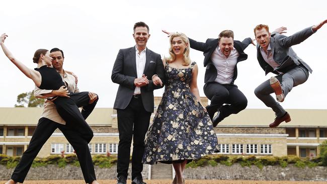 David Campbell and Lucy Durack (centre) with other performers (from left) Davide De Giovanni, Mia Thompson, Cameron Boxall and Thomas Egan. Picture: Sam Ruttyn