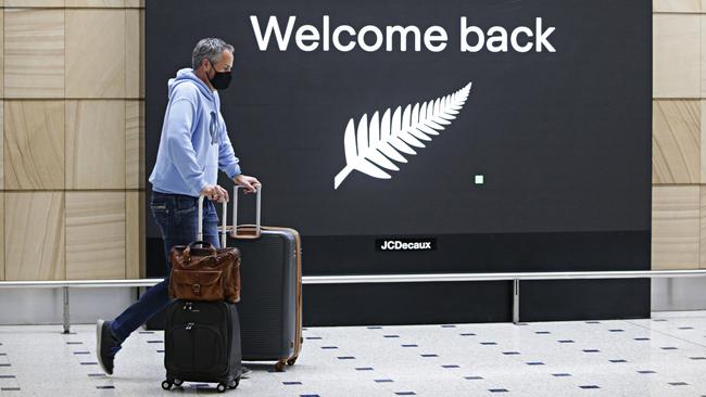 The first passengers to arrive in Sydney from New Zealand under a travel bubble arrangment which began on October 16, 2020. Picture: Adam Yip