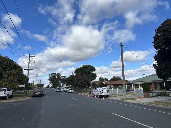 There is heavy police presence on Campbell Rd in Cobram on Wednesday, after they found a 49-year-old woman’s body. Picture: Oscar Jaeger.