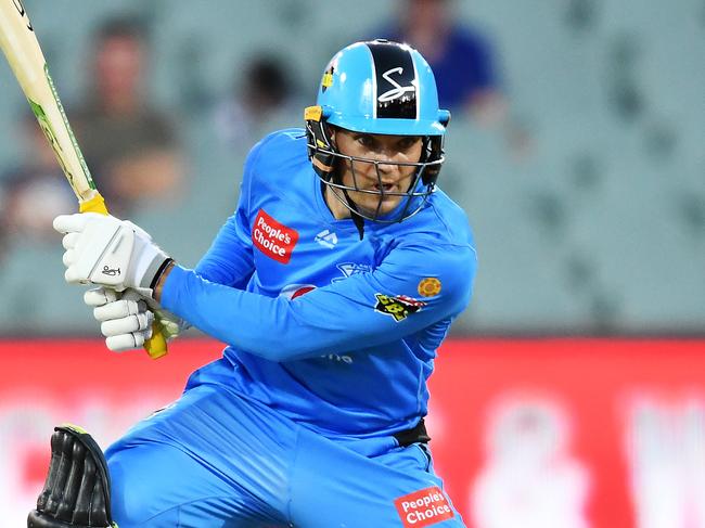 ADELAIDE, AUSTRALIA - JANUARY 21: Alex Carey of the Strikers bats during the Big Bash League match between the Adelaide Strikers and the Brisbane Heat at Adelaide Oval, on January 21, 2021, in Adelaide, Australia. (Photo by Mark Brake/Getty Images)