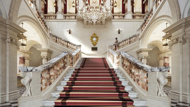 The very famous grand staircase.