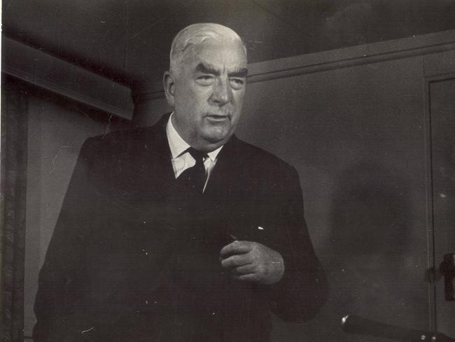 Former Prime Minister Sir Robert Menzies at a press conference at Sydney Airport in 1958.