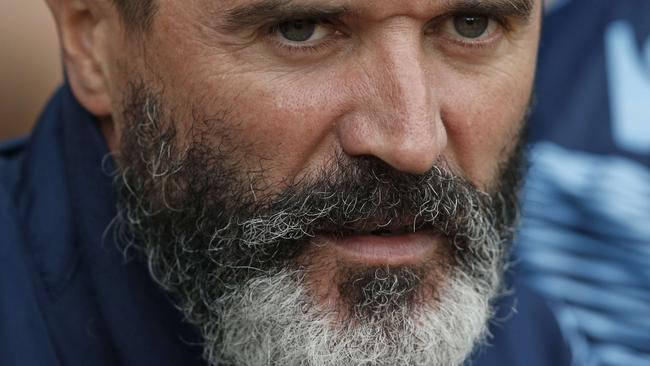 Aston Villa's Irish assistant manager Roy Keane looks on before the English Premier League football match between Aston Villa and Arsenal at Villa Park in Birmingham, central England on September 20, 2014. AFP PHOTO/ADRIAN DENNIS RESTRICTED TO EDITORIAL USE. No use with unauthorized audio, video, data, fixture lists, club/league logos or “live” services. Online in-match use limited to 45 images, no video emulation. No use in betting, games or single club/league/player publications.