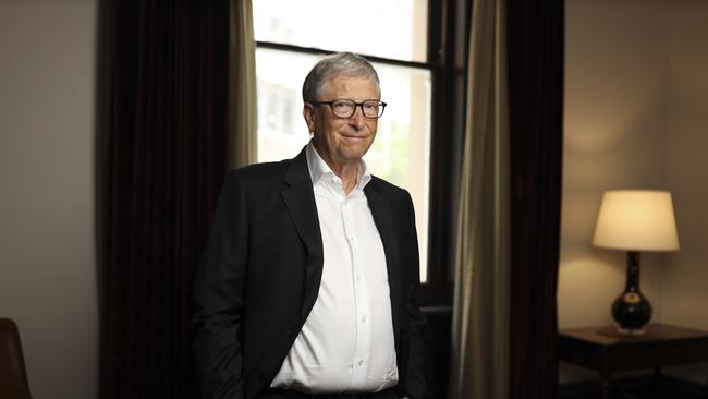 Bill Gates says gas can be a stepping stone to a hydrogen-powered world.