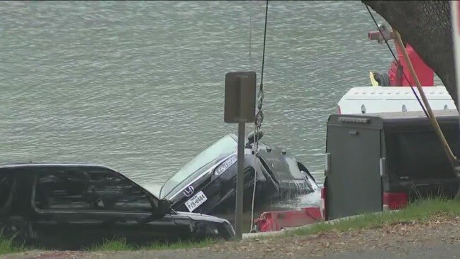 Woman dead after being pulled from Lake Austin, police say | news.com ...