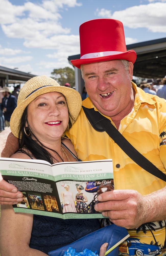 Jen Fabretto and Adam Ezzy at the Clifton Races hosted by Clifton Jockey Club, Saturday, October 28, 2023. Picture: Kevin Farmer