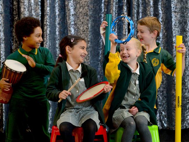 Fulham Gardens, Adelaide on22 May, 2020. School students Jayden Wood, Jasleen Kaur Dhaliwal, Honor Nixon-Smith, Brodie Wheaton playing musical instruments at Fulham Gardens Primary School. A leading the way story in implementing music into the classroom as a way to boost academic outcomes. a Canberra-based neuro musical educator says South Australia has set a 10-year strategy. Photo: Sam Wundke