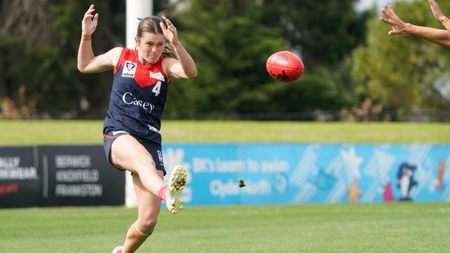 Tylah Burn kicks Casey Demons into attack on Saturday. Picture: Valeriu Campan