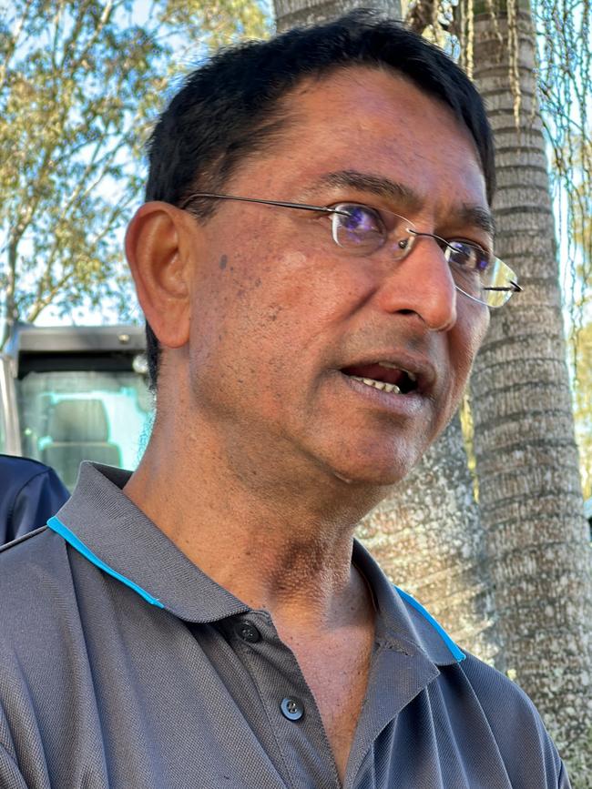 Jai Vaze, CSIRO Senior Principal Research Scientist explaining flood modelling procedures at Coraki during an announcement of labours next tranche of the Northern Rivers Recovery and Resilience Program funding.