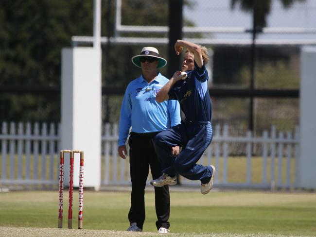 Harvey Matheson takes off for Manly. Picture Warren Gannon Photography