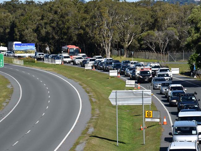 Police check cars at the Queensland border with NSW at Stuart St in Coolangatta. Picture: NCA NewsWire / Steve Holland