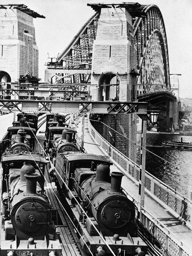 A "dead weight" test being made of the Sydney Harbour Bridge. Picture: PA Images via Getty Images.