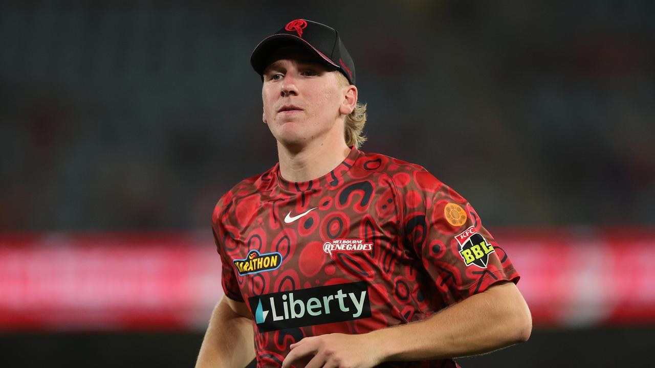 MELBOURNE, AUSTRALIA - JANUARY 04: Will Sutherland of the Renegades fields during the BBL match between Melbourne Renegades and Hobart Hurricanes at Marvel Stadium, on January 04, 2024, in Melbourne, Australia. (Photo by Kelly Defina/Getty Images)