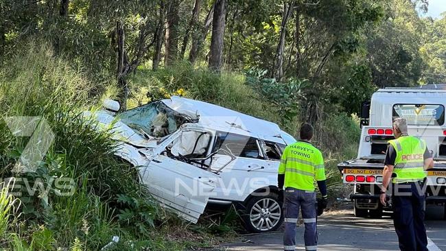 The Range Rover being recovered after the crash. Picture: 7 News Gold Coast.