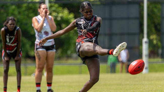 Shania Lami Lami playing for the Tiwi Bombers in the 2024-25 NTFL season. Picture: Tymunna Clements / AFLNT Media