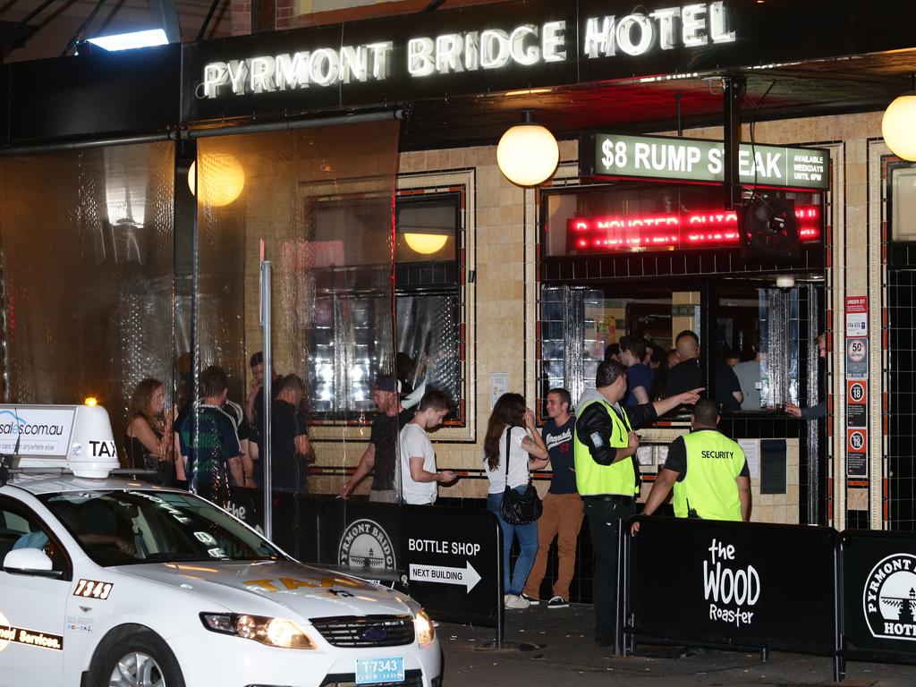 lockout-laws-should-be-axed-in-sydney-cbd-but-remain-in-kings-cross