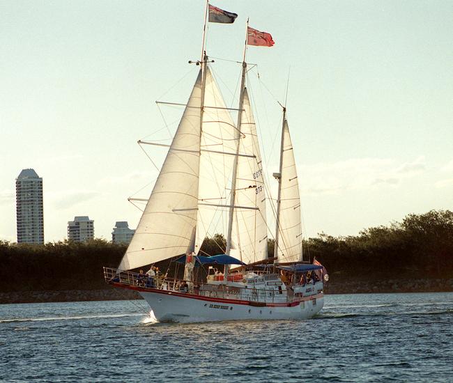 The Sir Henry Morgan in full sail on the Gold Coast Broadwater.