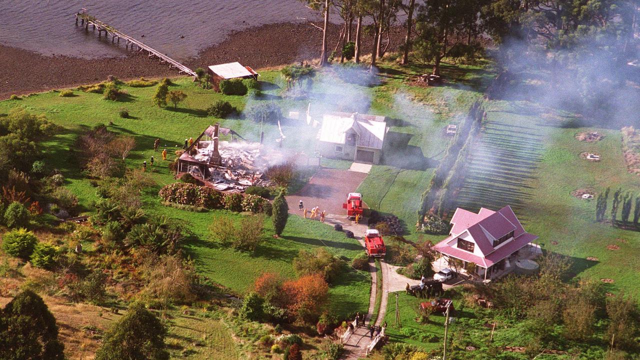 Aerial view of burnt-out Seascape guesthouse, Martin Bryant, gunman responsible for Australia's worst massacre at Port Arthur 28/04/96, killed 35 persons & injured 19 during shooting, Bryant suffered burns sustained during fire Seascape guesthouse (hotel) where he was holding two persons hostage during siege. Tasmania / Crime / Massacres / Murder / Shootings / Sieges