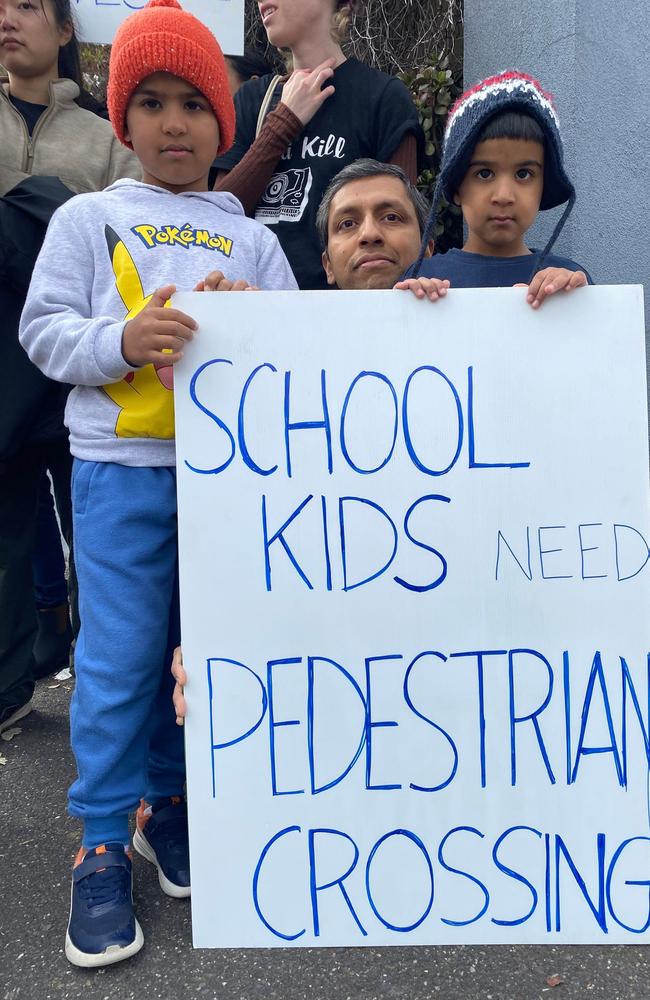 Children going to and from Essendon Primary School are scared to cross Pascoe Vale Rd in Essendon and want pedestrian crossing installed. Photo: Angela Clarke