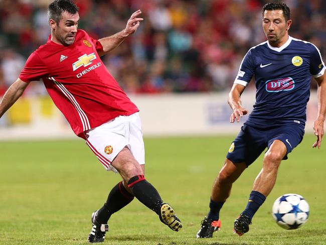 Gillespie injured Heffernan during the PFA Aussie Legends match at nib Stadium in March.