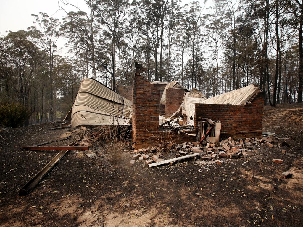 Daily Telegraph. Houses lost in the Nana Glen bushfrie. Property belonging to Warren Smith on Ellems Quarry Rd, Nana Glen. Picture Nathan Edwards.