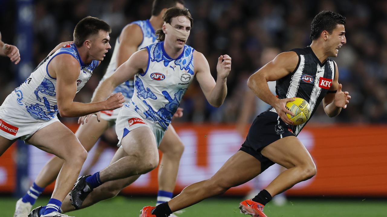 Pies sweat on star after Daicos inspires Roos blitz