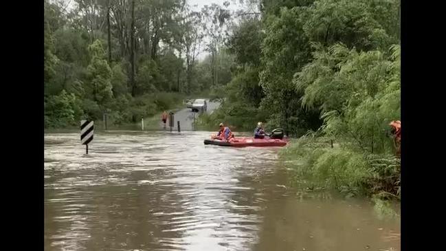 SES in action for flood rescue south of Grafton