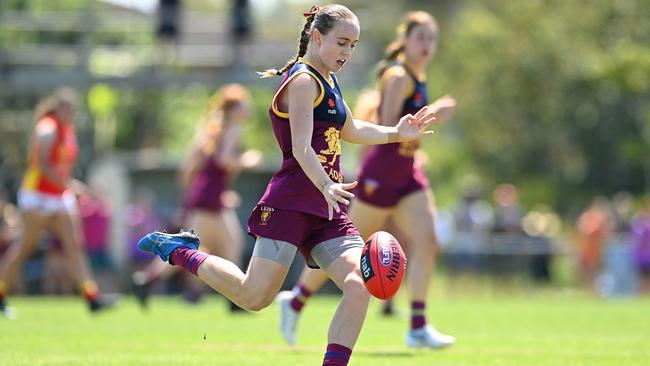 Mia Geere of the Lions in action(Photo by Albert Perez/AFL Photos via Getty Images)