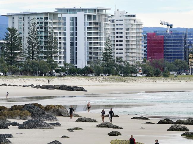 Holiday apartments are seen at Kirra near the Queensland-New South Wales border, Friday, May 22, 2020. Businesses in the border town are suffering due to the State enforced border closure which has been in place since March.   AAP Image/Dave Hunt) NO ARCHIVING